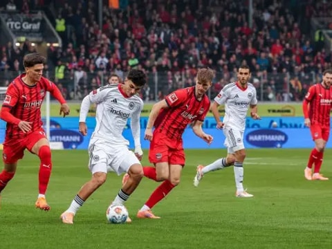 海登海姆vs法兰克福回放录像【2025年11月01日】