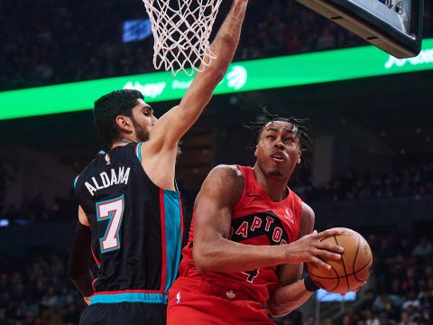 灰熊104-117猛龙 巴雷特英格拉姆合砍53分率队轻取无莫熊