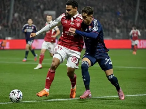 【法甲联赛第11轮】布雷斯特vs里昂录像回放在线观看(2025年11月03日)