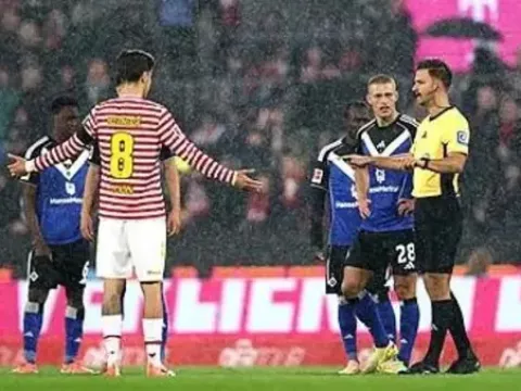 【全场回放】 科隆vs汉堡 (李霄)