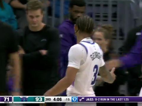 爵士vs黄蜂英文原声全场回放