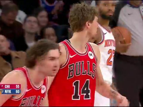 NBA常规赛：公牛vs尼克斯英文原声全场回放