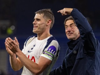 球员不向球迷鼓掌，真的有关系吗？