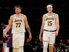 本赛季出战的前四场比赛东契奇得到165分湖人队史第一 里夫斯排名第四