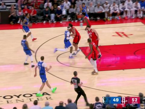 独行侠102-110火箭 火箭3人上20主场胜独行侠取4连胜