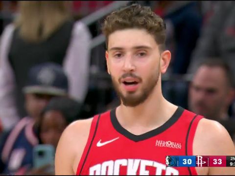 NBA常规赛：独行侠vs火箭第2节英文原声回放