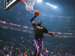 湖媒高呼艾顿像头野兽！轰29+10+3帽湖人生涯夜 年薪800万太超值