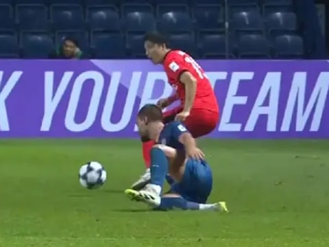 武里南联vs上海海港回放录像【2025年11月04日】