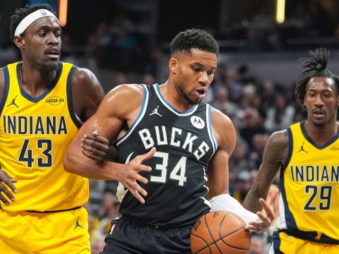 雄鹿vs步行者精华回放 字母哥33+13+5压哨绝杀雄鹿险胜步行者