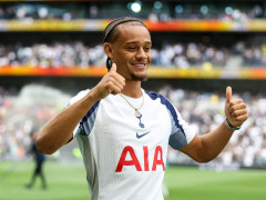 强度差距大？西蒙斯至今热刺0进球