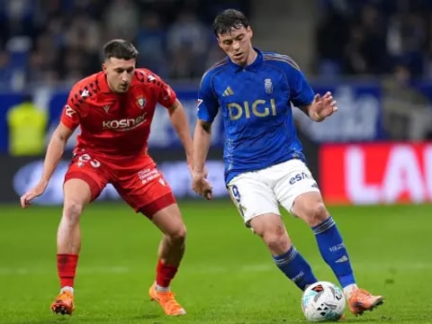 皇家奥维耶多vs奥萨苏纳回放录像【2025年11月04日】