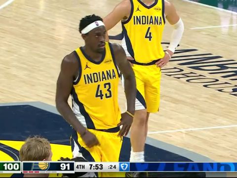 雄鹿vs步行者第4节英文原声回放