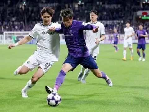 广岛三箭vs江原FC回放录像【2025年11月04日】