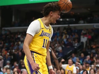 湖人队中锋贾克森·海耶斯因糟糕经历转而支持道奇队