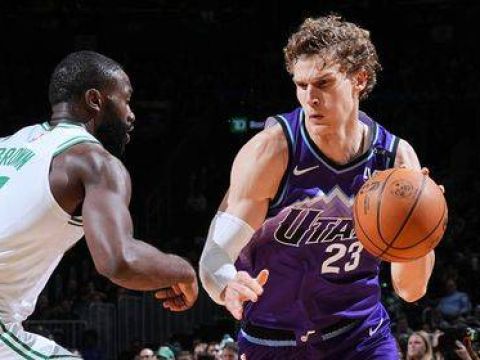 [马尔卡宁集锦]马尔卡宁vs凯尔特人得到20分9板集锦