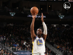 NBA高清直播在线直播：常规赛太阳vs勇士（11月5日）勇士誓要终结连败！