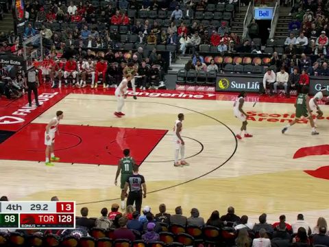 NBA常规赛：雄鹿vs猛龙第4节英文原声回放