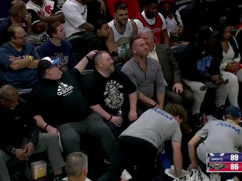 NBA常规赛：黄蜂vs鹈鹕英文原声全场回放