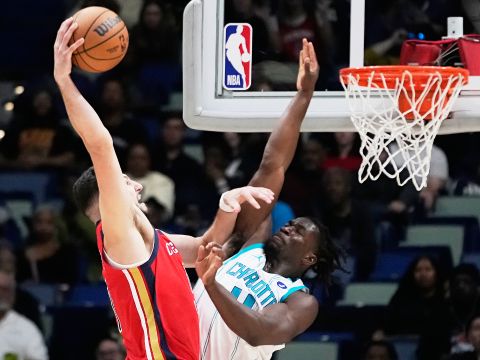 黄蜂112-116鹈鹕 阿尔瓦拉多关键三分逆转战局帮助球队取得赛季首胜