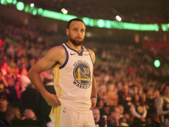 勇士半场68-49领先太阳！进攻流畅25记运动战进球20个来自队友助攻