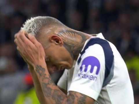 [射失点球]热刺获得点球，里沙利松主罚中框