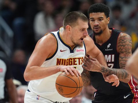 热火112-122掘金 约基奇超级三双率领掘金浇灭热火