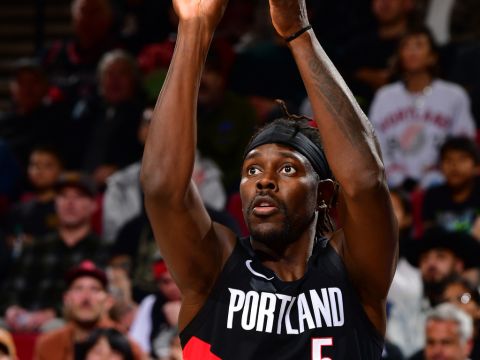 霍勒迪vs雷霆集锦 命中6记三分砍下22分提供火力输出