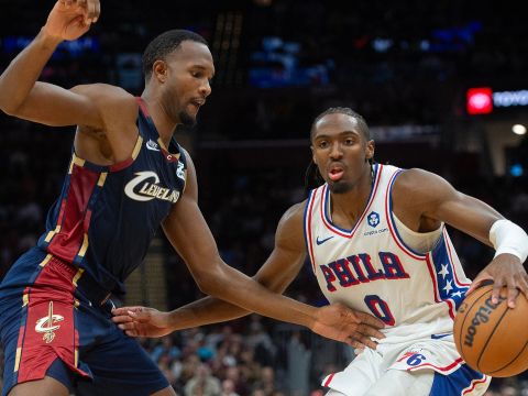 费城121-132骑士 加兰复出8分米切尔爆砍46分主场战胜76人