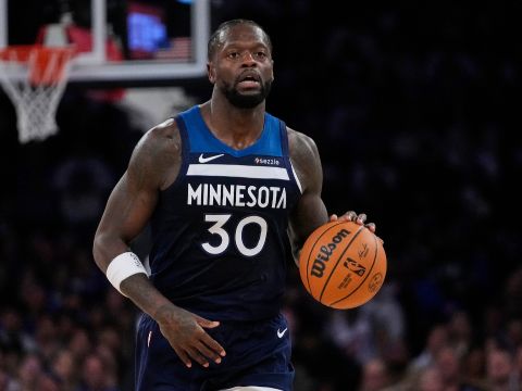 兰德尔vs尼克斯集锦 拿下32+5+4全场最高得分投篮21中12遗憾落败