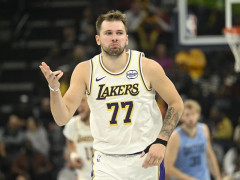 东契奇成为历史上首位在赛季前五场就达成200+25+25数据的球员