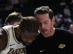 湖人主帅：球队已经连续几晚都是凌晨才抵达客场，感觉就像被公交车撞了一样