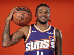 杰伦格林迎来太阳首秀！半场得到16分2板2助1断正负值+7全队最高