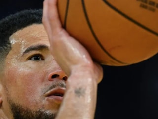 再次深情表白：德文·布克再次表示希望在菲尼克斯结束整个职业生涯