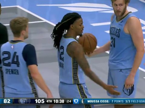 NBA杯小组赛东部B组：独行侠vs灰熊第4节中文解说回放