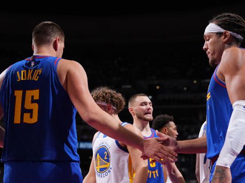 勇士104-129掘金 约基奇26+9+9掘金六人上双大胜残阵勇士