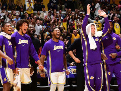 湖人新赛季战绩7胜2负！仅八村塁、拉拉维亚、范德比尔特保持全勤