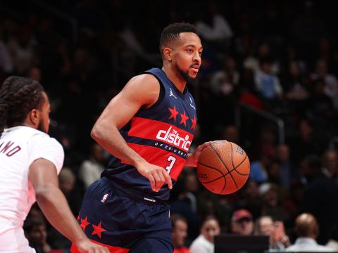 麦科勒姆vs骑士集锦 6记三分手感火热拿到25分