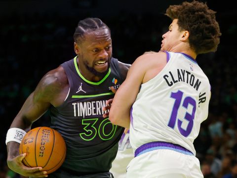 兰德尔vs爵士集锦 出色表现砍下19+10+12的三双数据串联全队