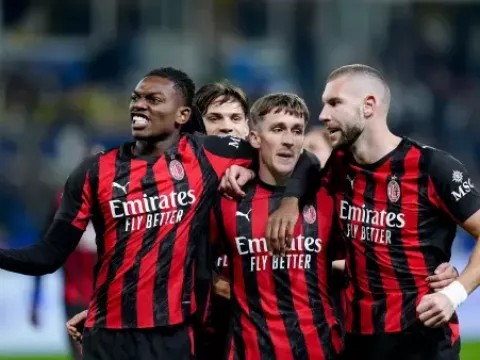 【全场回放】 帕尔马vsAC米兰 (石庆圣、李彦)