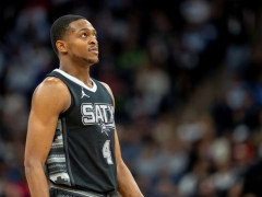 五年2.7亿首秀几分？福克斯24+3献决胜球 马刺三后卫先发会成常态？