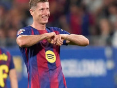 宝刀未老！莱万贡献帽子戏法，9场比赛打进7球