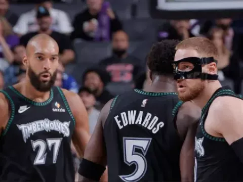 【全场回放】 国王vs森林狼