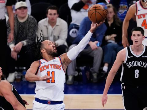 篮网98-134尼克斯 唐斯轻取28+12尼克斯主场狂胜篮网取4连胜