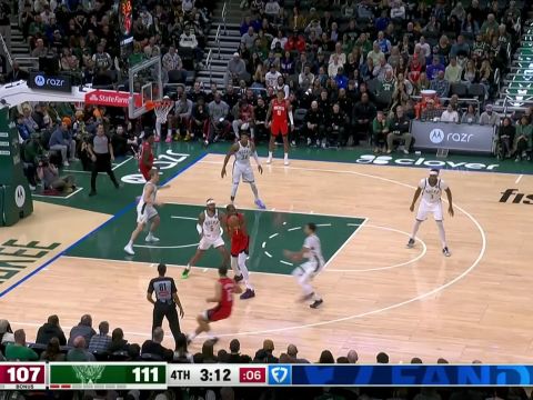 火箭122-115雄鹿 申京23+11+7送致命2+1字母哥空砍37+8