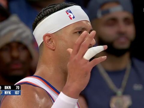 NBA常规赛：篮网vs尼克斯第3节英文原声回放