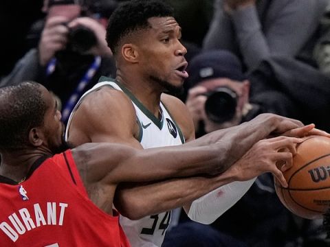 火箭vs雄鹿精华回放 末段申京杜兰特联手打出22-7反击高潮完成逆转