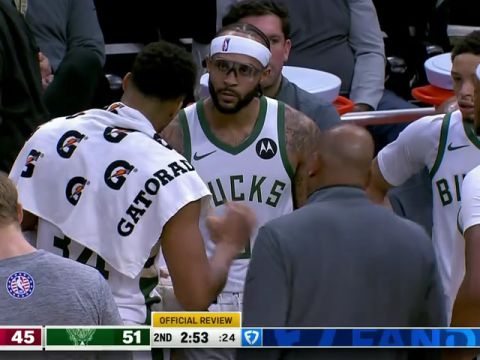 NBA常规赛：火箭vs雄鹿第2节中文解说回放