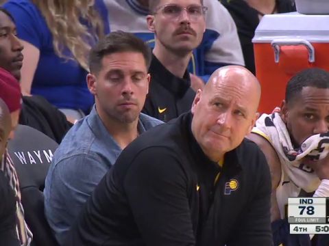 NBA常规赛：步行者vs勇士第4节英文原声回放