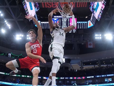 字母哥vs火箭集锦 空砍37+8仍略显独木难支