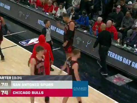 NBA常规赛：马刺vs公牛第3节英文原声回放